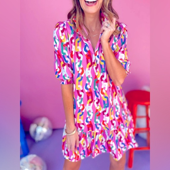 BNWT Smocked Long Sleeve Dress In MagentaChain Link pattern SOLD OUT - Picture 2 of 9